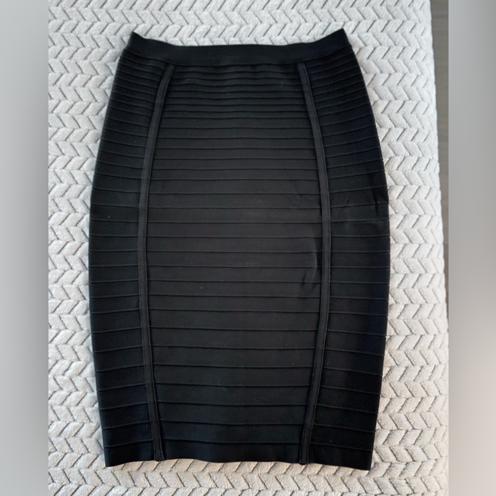 Elegant Black Pencil Skirt